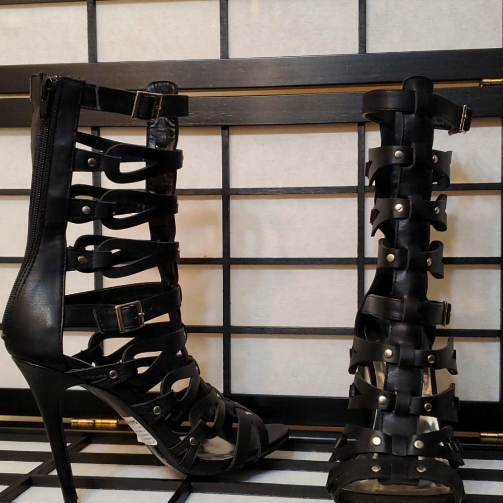 DEB heels